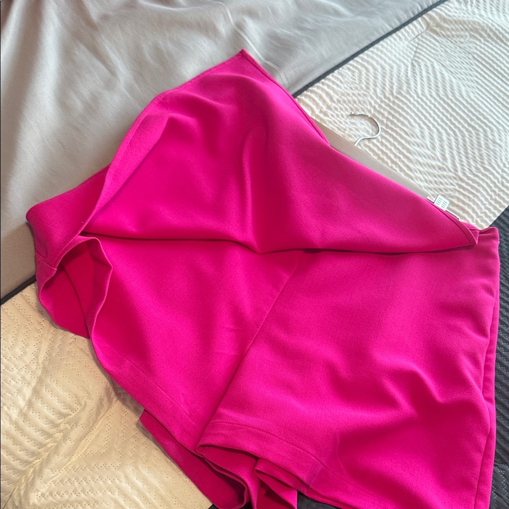 Vibrant Pink nine W. women's skort! size large - Picture 5 of 8